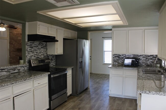 Photo - 14343 Whitecross Dr