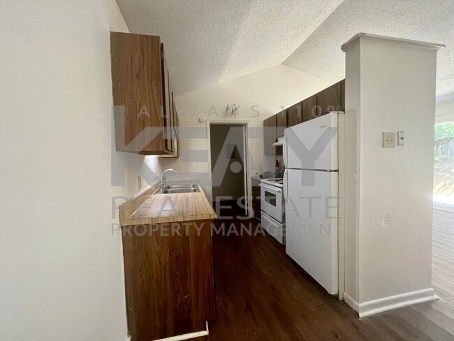 Photo - 809 Fox Run Ave Unit 1