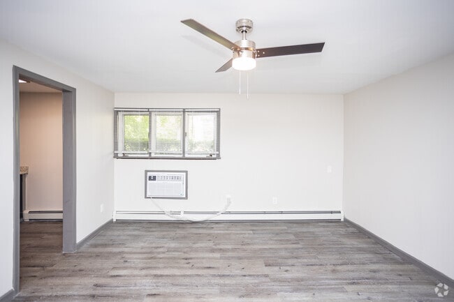 1BR, 1BA
