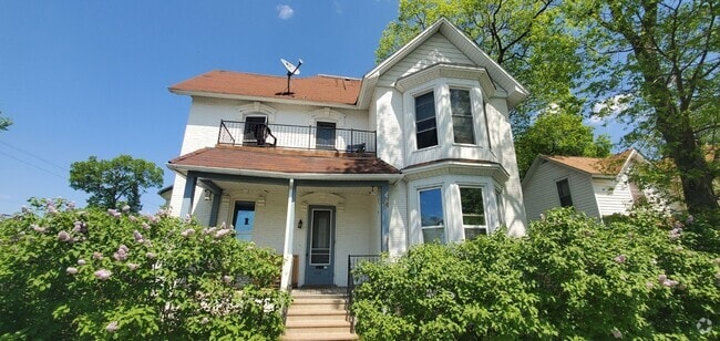 Building Photo - 705 E Grand Ave Unit 705 E Grand Ave 2 Rental