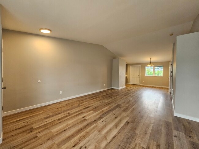 Photo - 8505 44th Dr NE