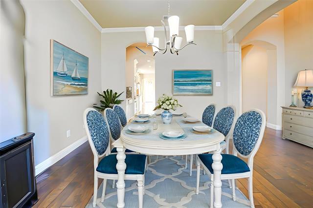 Photo - 6844 Westbury Dr