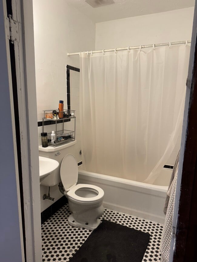 42 S Russell St Unit 3