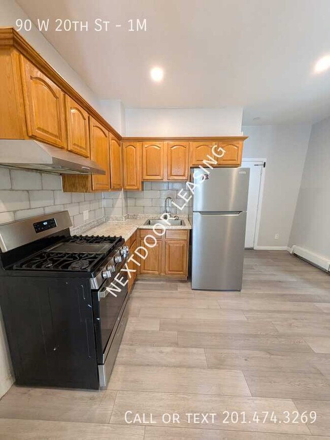 Building Photo - 90 W 20th St Unit 1M