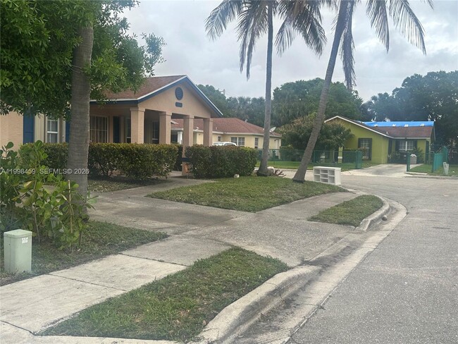 Photo - 1139 Freshwater Lakes Dr