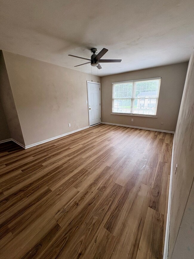Photo - 200 Kilby Shores Dr Unit E2
