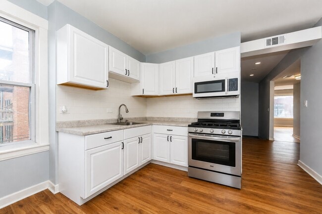 Photo - 3414 W Potomac Ave Unit 3414 W Potomac Ave
