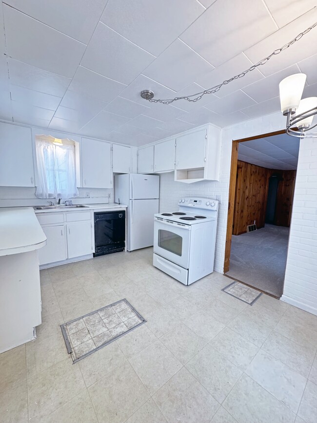 Photo - 7503 Huron Bay Blvd