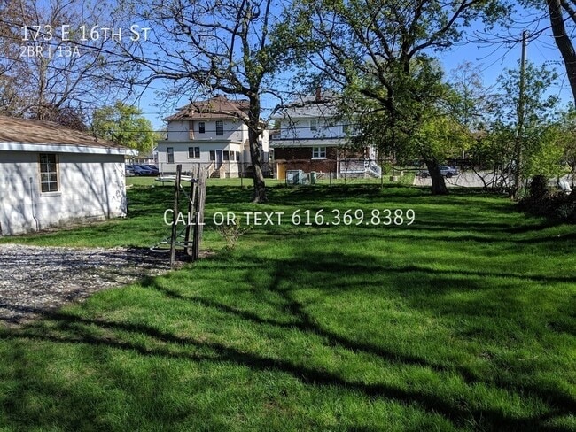 Photo - 173 E 16th St