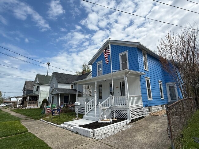 Photo - 276 Orange St