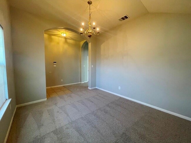 Photo - 2305 Bakers Way