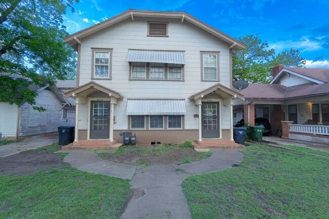 Building Photo - 2714 Morrow Ave