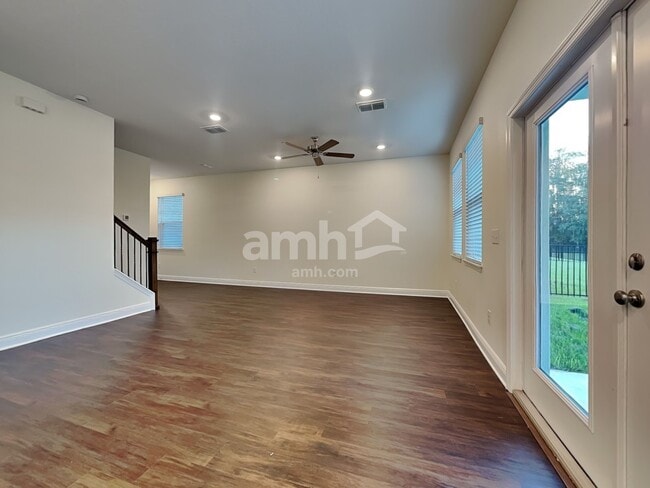 Photo - 27430 St Andrews Ave