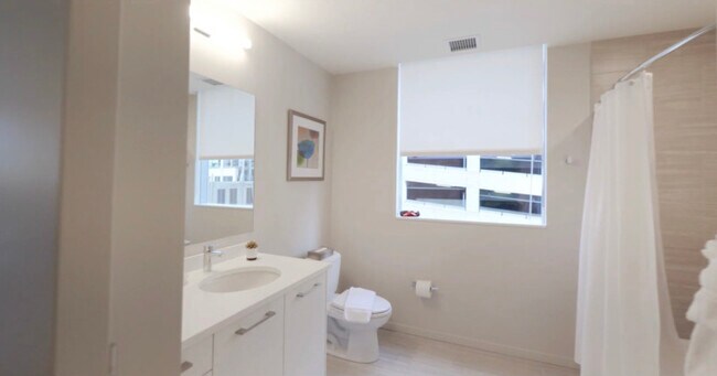 Photo - 4 E Huron St Unidad 804