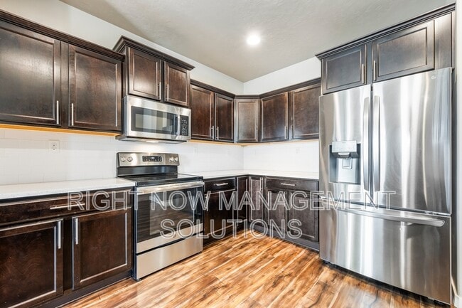 Photo - 2631 E Red Garnet St