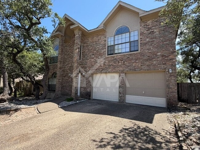 Photo - 918 Spring Knoll