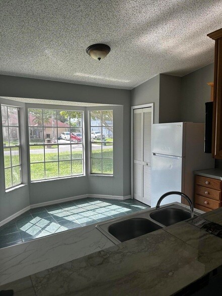 Photo - 1021 SW Du Bois Ave