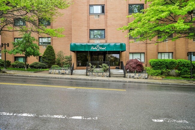 Photo - 21 Lake St Unit 6J