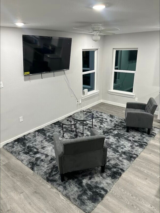 Photo - 4616 Shreveport Blvd Unit A