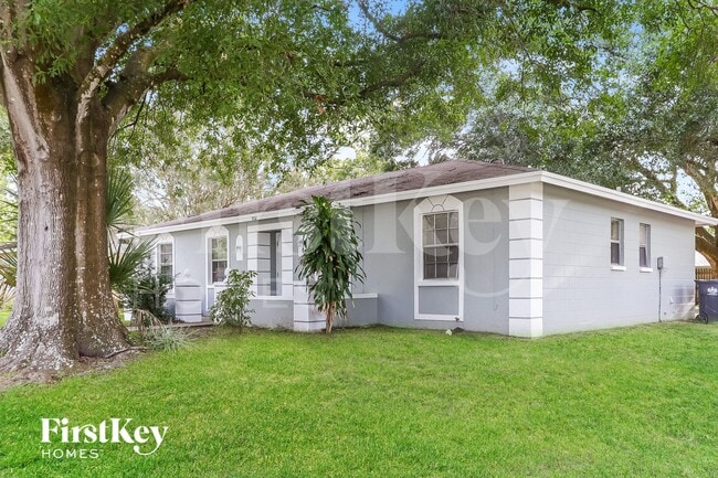 Photo - 802 Briarcliff Dr