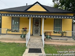 Building Photo - 1902 Buena Vista St