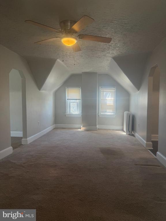 Photo - 48 N Sproul Rd