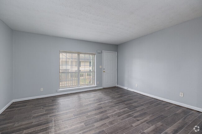 2BR, 2BA - 1,040SF - Living Room - Breckenridge Apartment Homes
