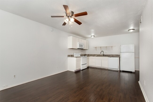 Photo - 5722 Gaston Ave Unit H