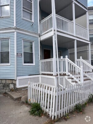 Building Photo - 10 Fabyan St Unit 2 Rental