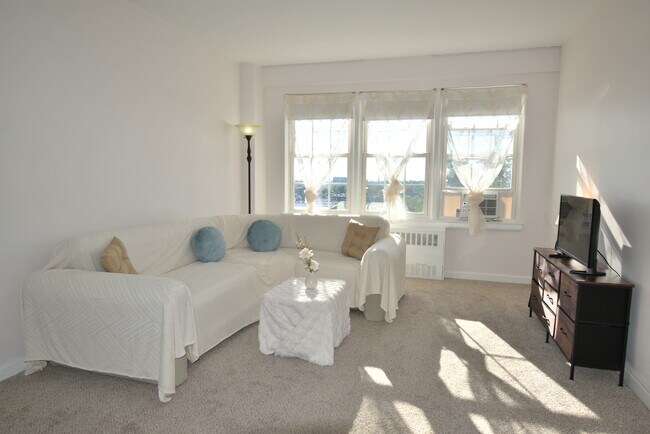 ¡Magnífico apartamento con orientación este y vistas a Nueva York! - 5 Roosevelt Pl Unidad 5C