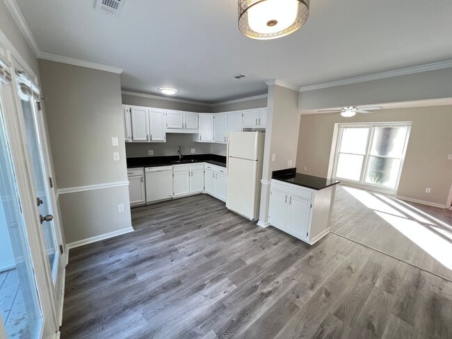 Photo - Charming 2 Bed 2 Bath QuadPlex Unidad 1