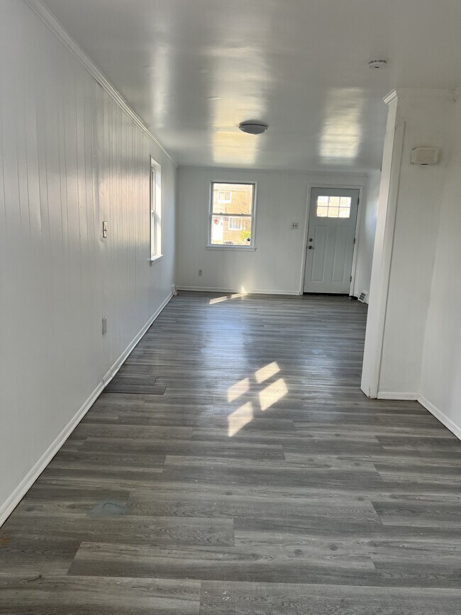 Photo - 51 Madison Dr