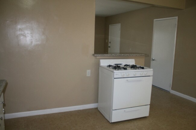 Photo - 12727 Kalnor Ave