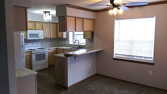Plan A-End Kitchen and Dining