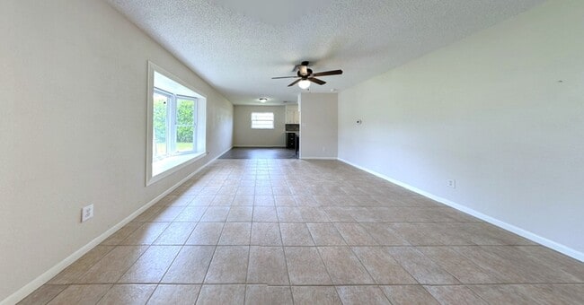 Photo - 31211 Stoney Brook Dr