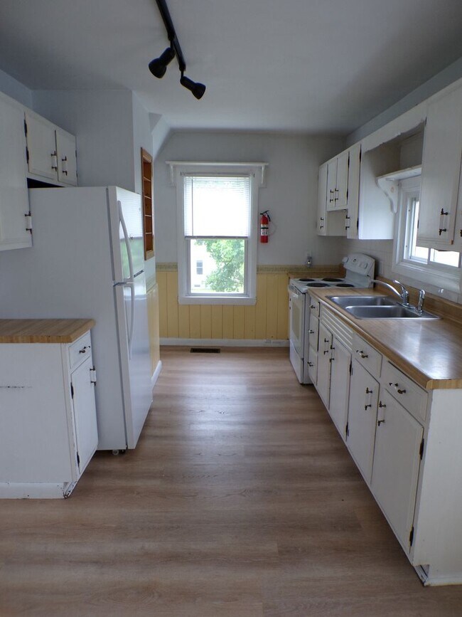 Photo - 228 Main St Unit 228