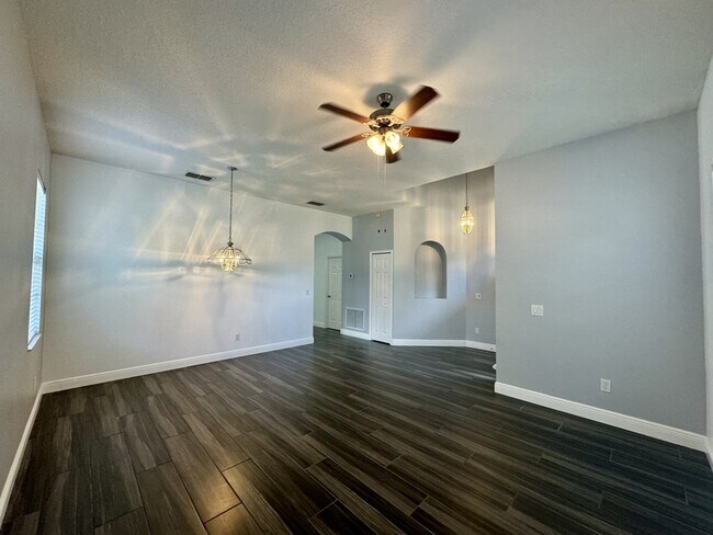 Photo - 11056 Dawnview Ln