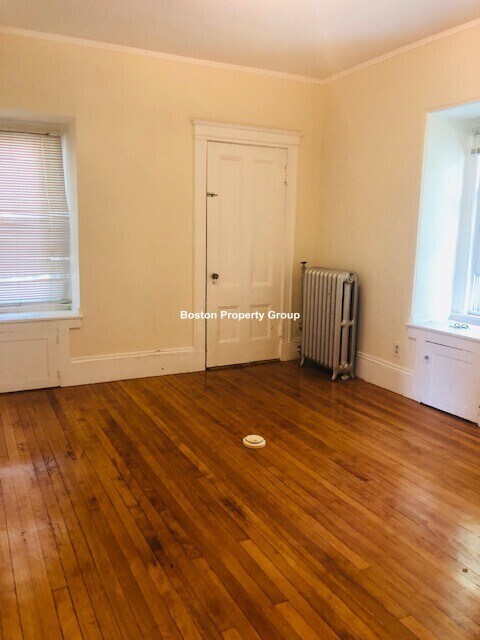Photo - 13 Sparhawk St Unit 2