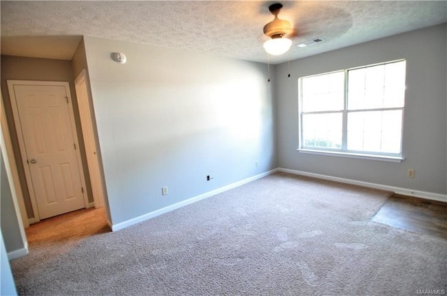 Photo - 169 E 6th St Unidad D