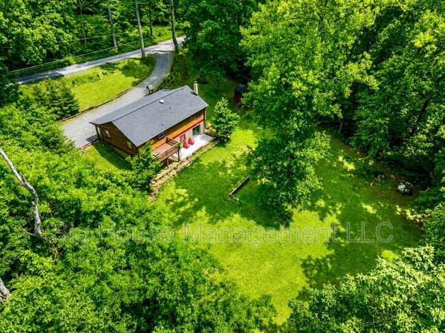 Photo - 1155 Old Linden Rd