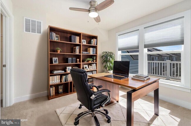 Photo - 1743 Riverbluff Ave