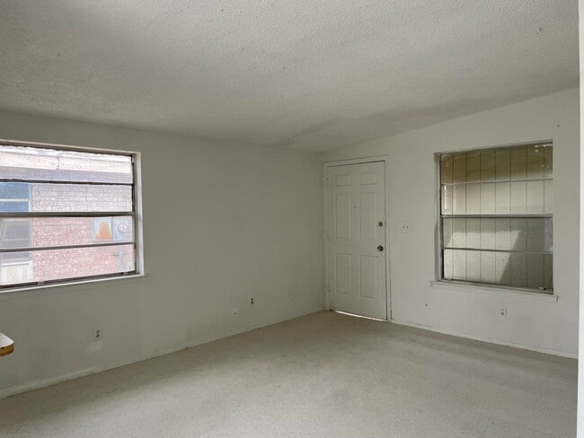 Photo - 8154 St Andrew Ln Unidad C
