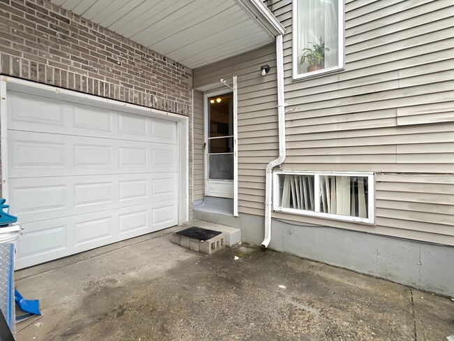 Photo - 49 Latourette Ln