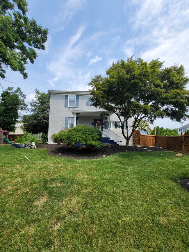 Photo - 250 Black Rock Rd