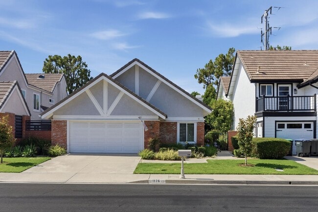 Photo - Beautiful 3 Bed / 2 Bath Costa Mesa Home – Available August 1st