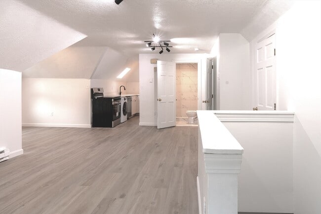 Photo - 5 Stoneland Rd Unit 3