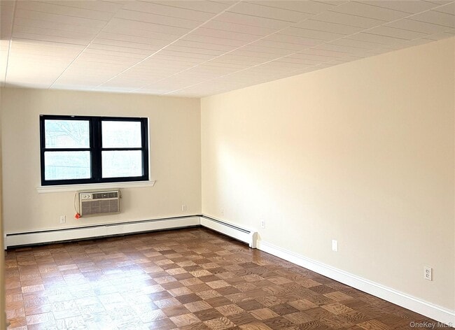 Photo - 505 White Plains Rd Unit 2G