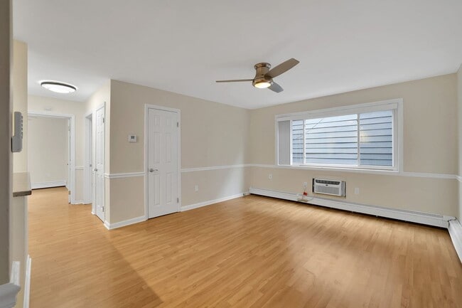 Charming 2-Bedroom Condo in Prime Capitol ... - Charming 2-Bedroom Condo in Prime Capitol ...