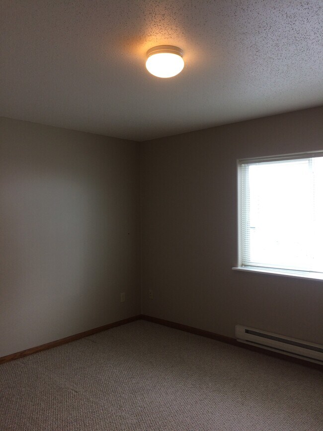 Bedroom - 23998 1st St Unit 9