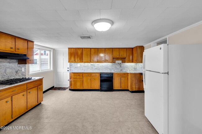 Photo - 1001 Arnold Ave